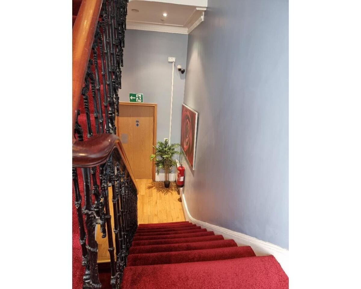 G3- Great Studio For 2 With Patio Near Hyde Park Лондон Экстерьер фото